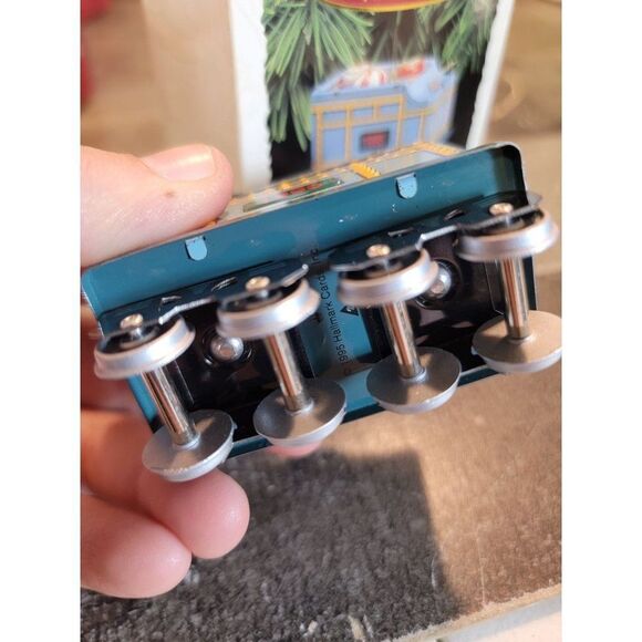 Hallmark 1995 Yuletide Central ornament Xmas Decor train - Picture 3 of 4